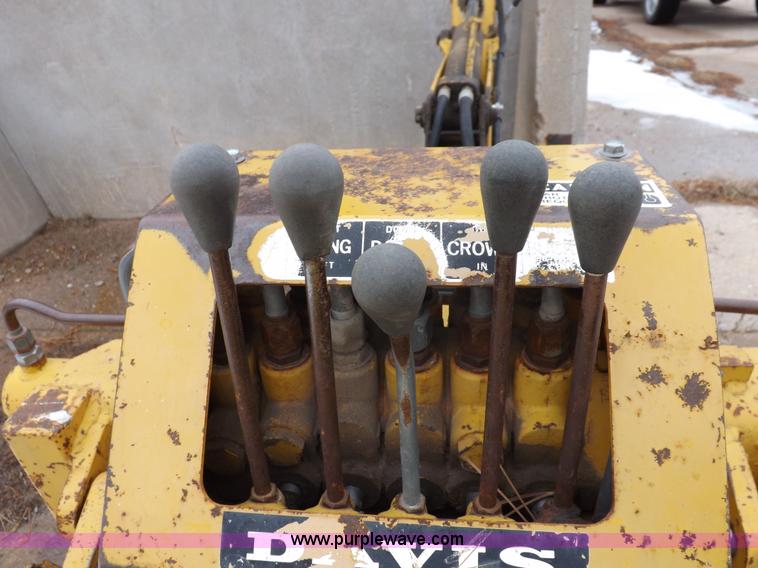 image for item K3218 Case Davis 30T4 trencher