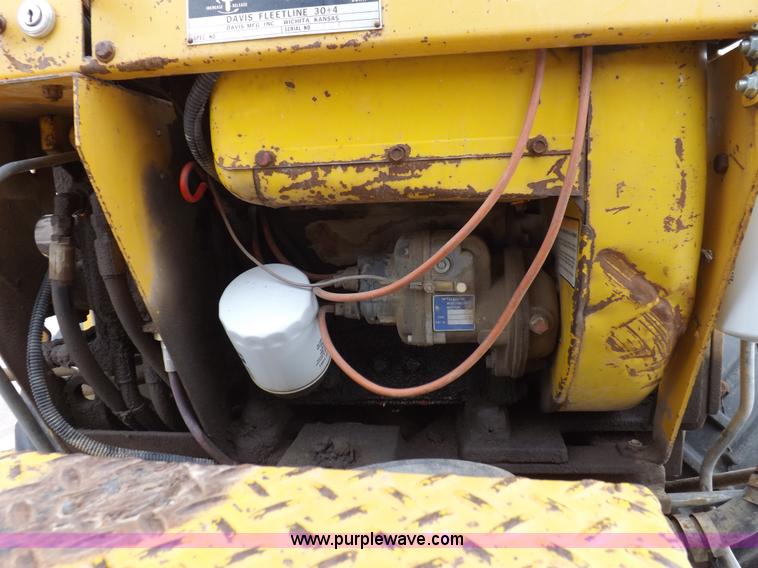 image for item K3218 Case Davis 30T4 trencher