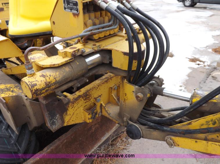 image for item K3218 Case Davis 30T4 trencher