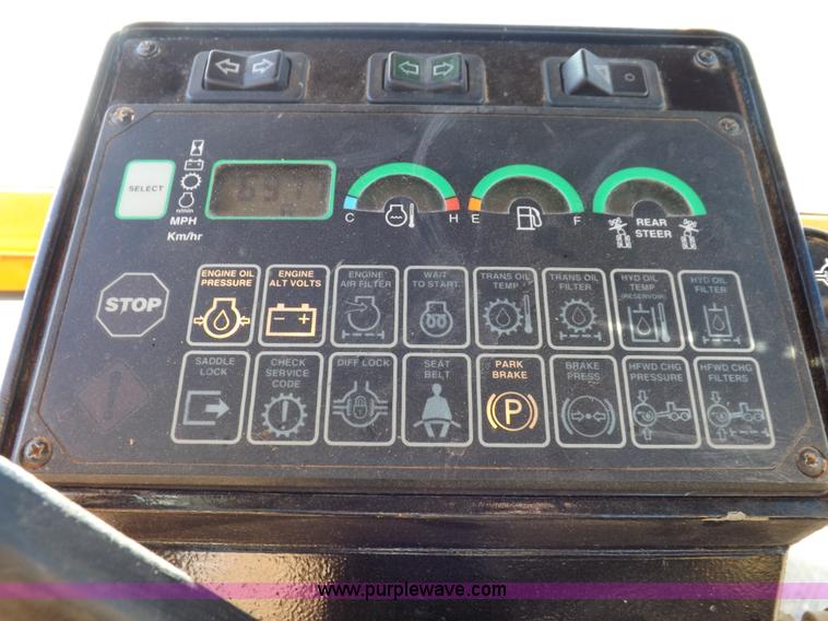 image for item K3227 2001 John Deere 772CH motor grader