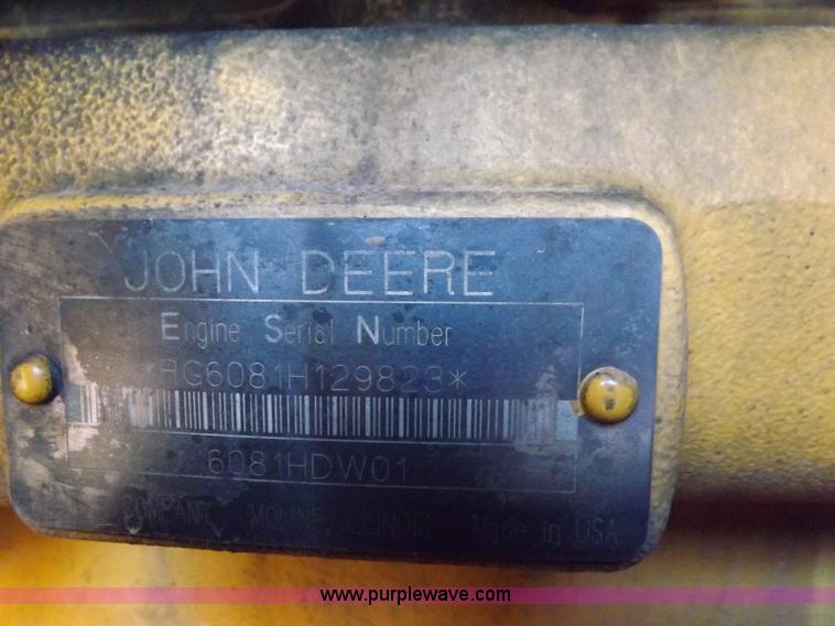 image for item K3227 2001 John Deere 772CH motor grader