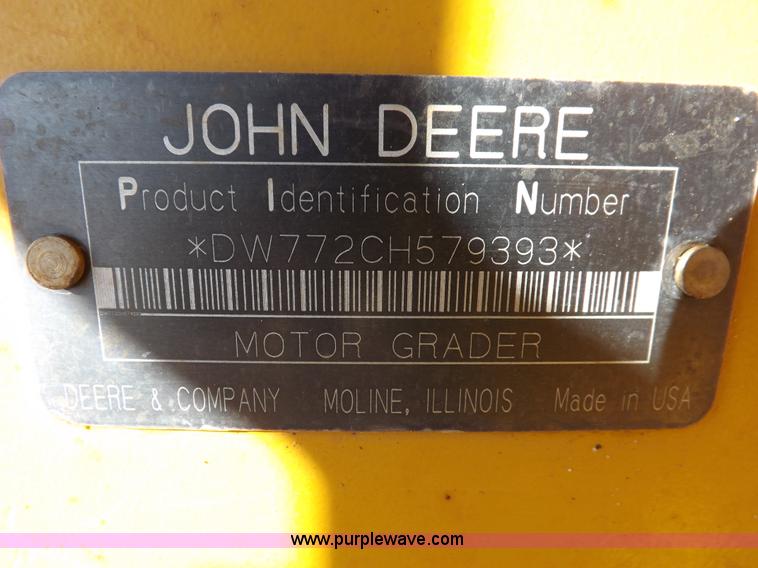 image for item K3227 2001 John Deere 772CH motor grader