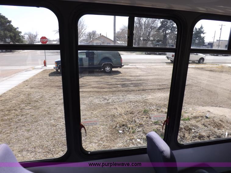 image for item K3238 2002 Chevrolet Express G3500 bus
