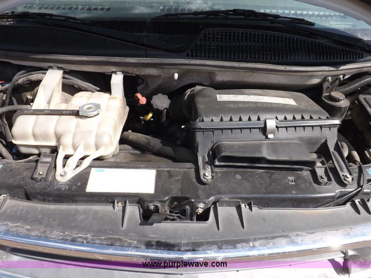 image for item K3238 2002 Chevrolet Express G3500 bus