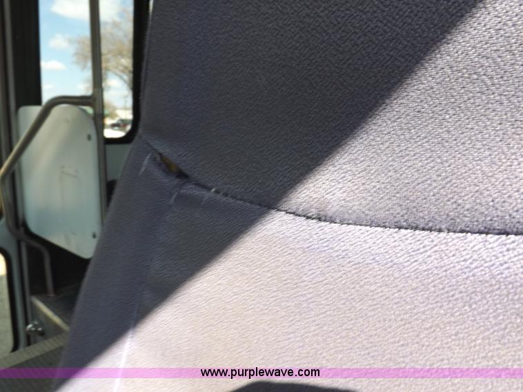 image for item K3238 2002 Chevrolet Express G3500 bus