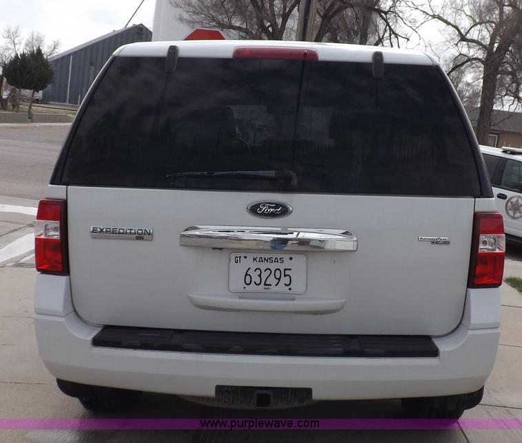 image for item K3239 2008 Ford Expedition XLT SUV