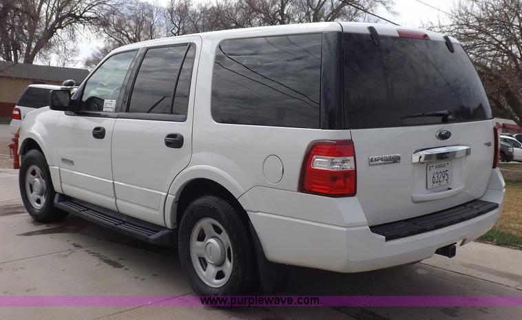 image for item K3239 2008 Ford Expedition XLT SUV