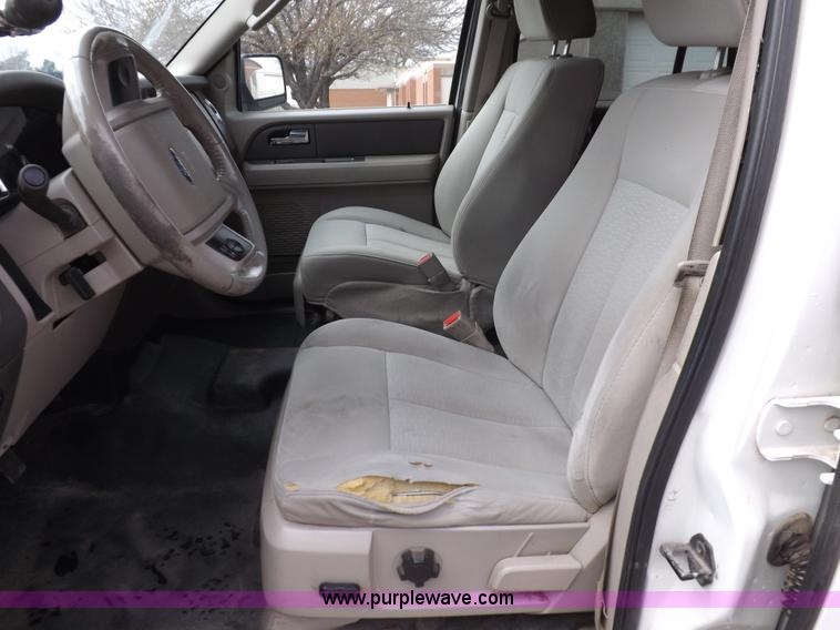 image for item K3239 2008 Ford Expedition XLT SUV