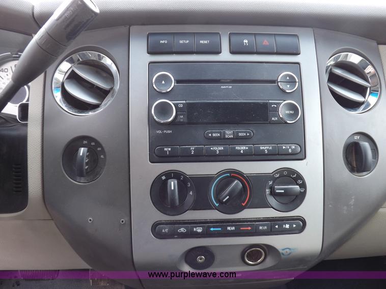 image for item K3239 2008 Ford Expedition XLT SUV