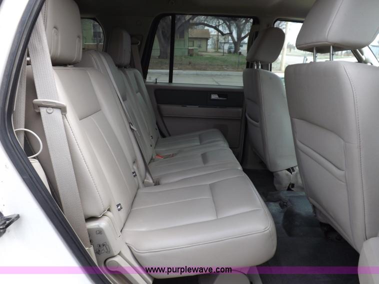 image for item K3239 2008 Ford Expedition XLT SUV