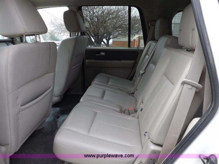 image for item K3239 2008 Ford Expedition XLT SUV