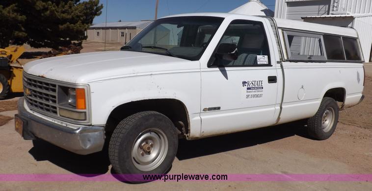 image for item K3240 1988 Chevrolet Cheyenne 1500 pickup truck