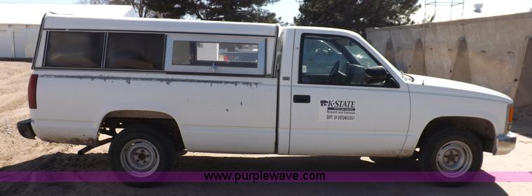 image for item K3240 1988 Chevrolet Cheyenne 1500 pickup truck