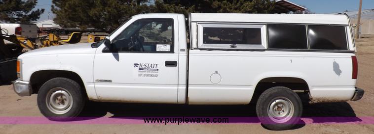 image for item K3240 1988 Chevrolet Cheyenne 1500 pickup truck