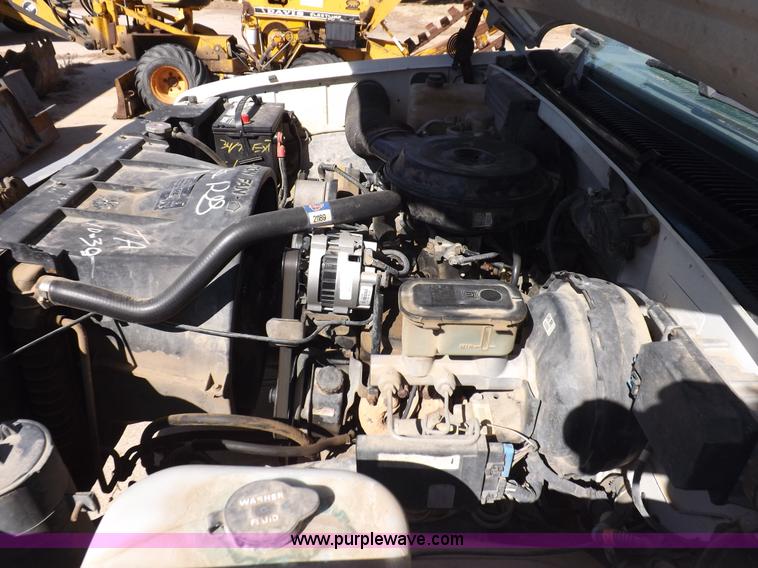 image for item K3240 1988 Chevrolet Cheyenne 1500 pickup truck