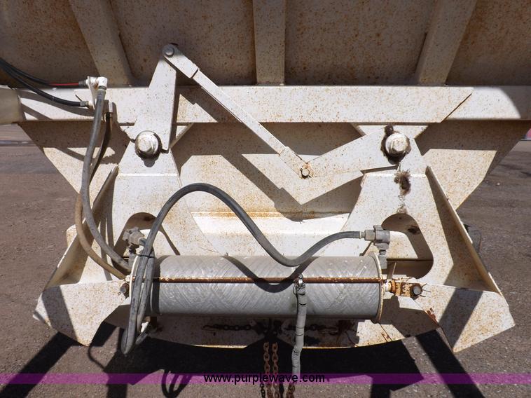 image for item K3244 1988 Ranco bottom dump trailer