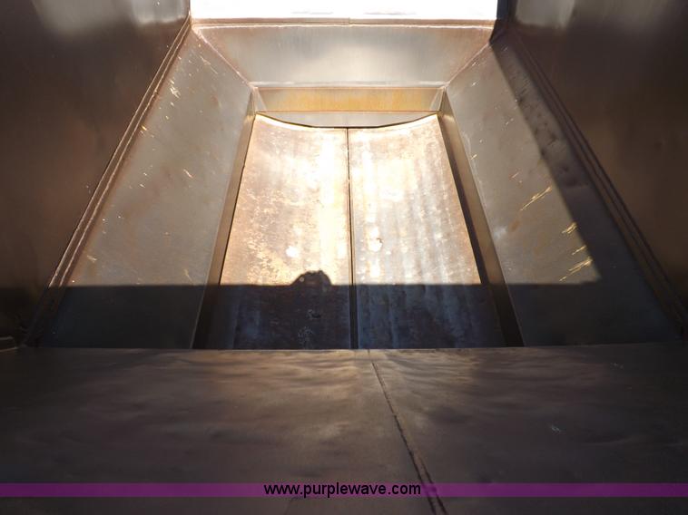 image for item K3244 1988 Ranco bottom dump trailer