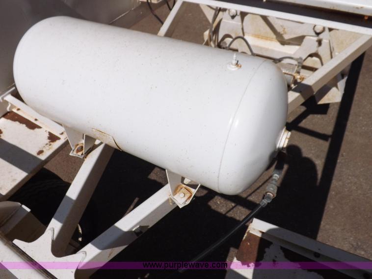 image for item K3244 1988 Ranco bottom dump trailer