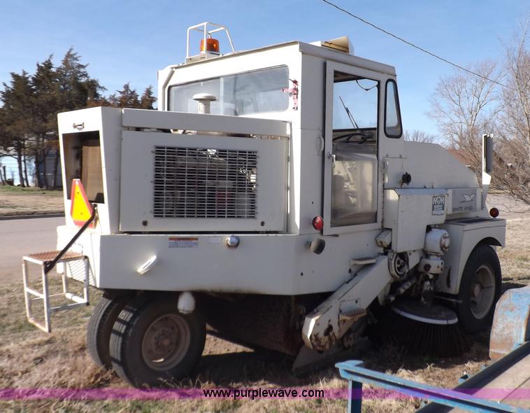 image for item K3752 Elgin White Wing street sweeper