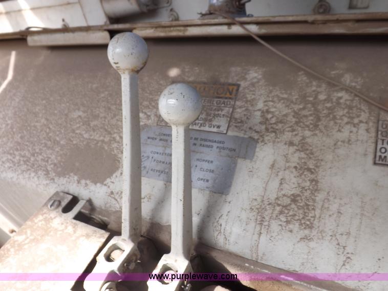 image for item K3752 Elgin White Wing street sweeper