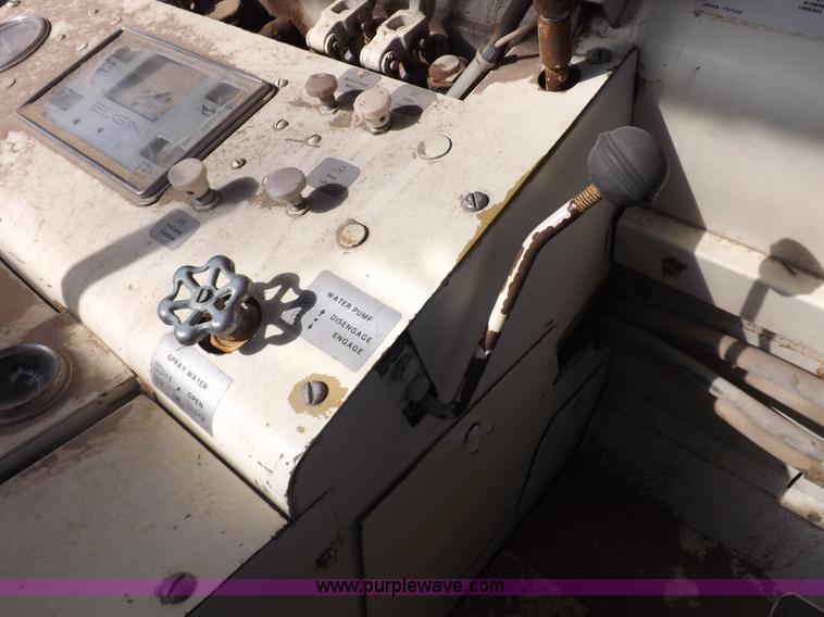 image for item K3752 Elgin White Wing street sweeper