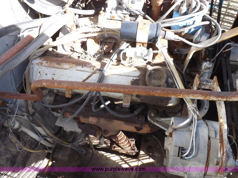 image for item K3752 Elgin White Wing street sweeper