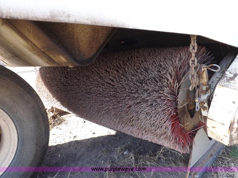 image for item K3752 Elgin White Wing street sweeper