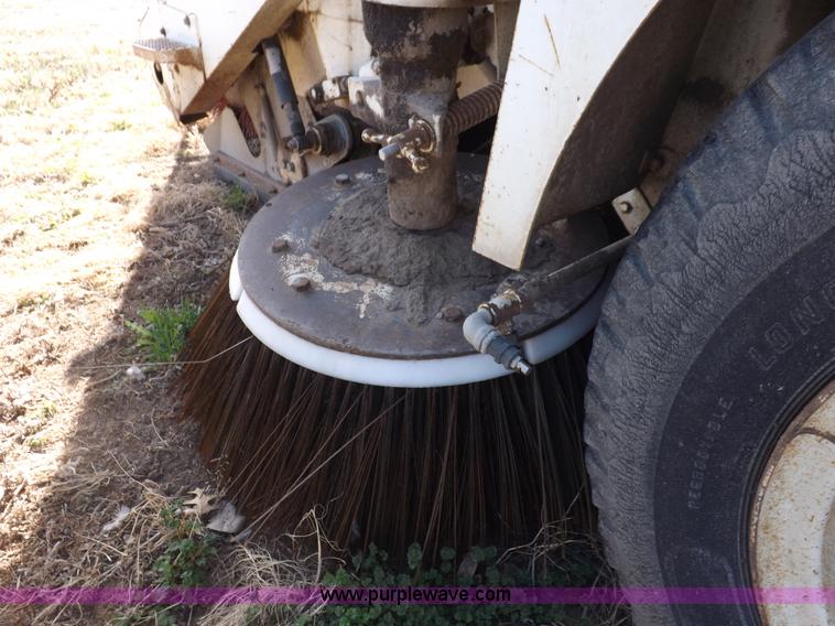 image for item K3752 Elgin White Wing street sweeper