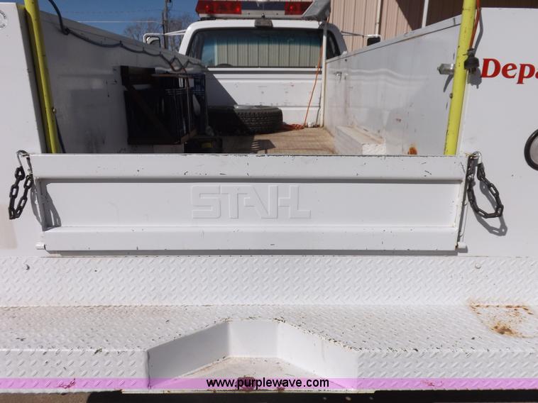 image for item K3753 1988 GMC Sierra 3500 utility truck