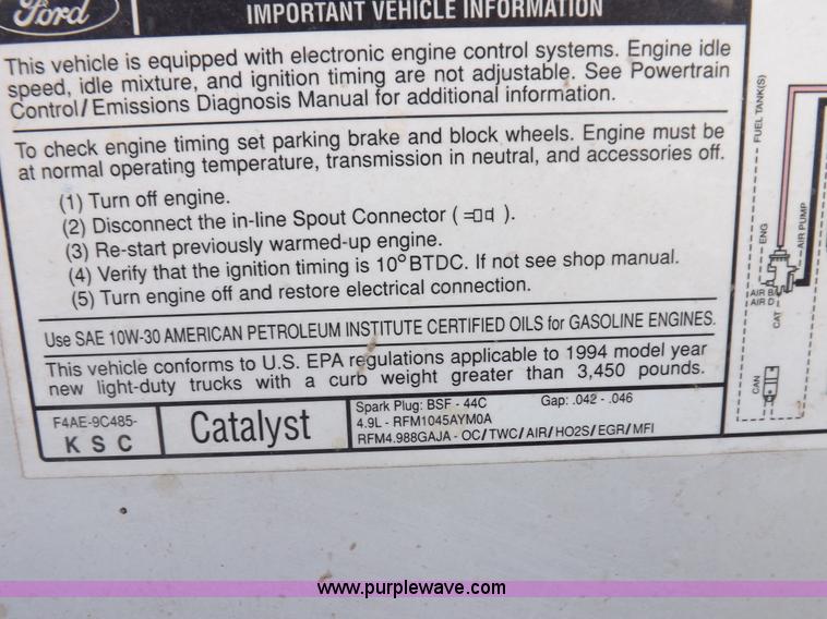 image for item K3754 1994 Ford F150 XL pickup truck