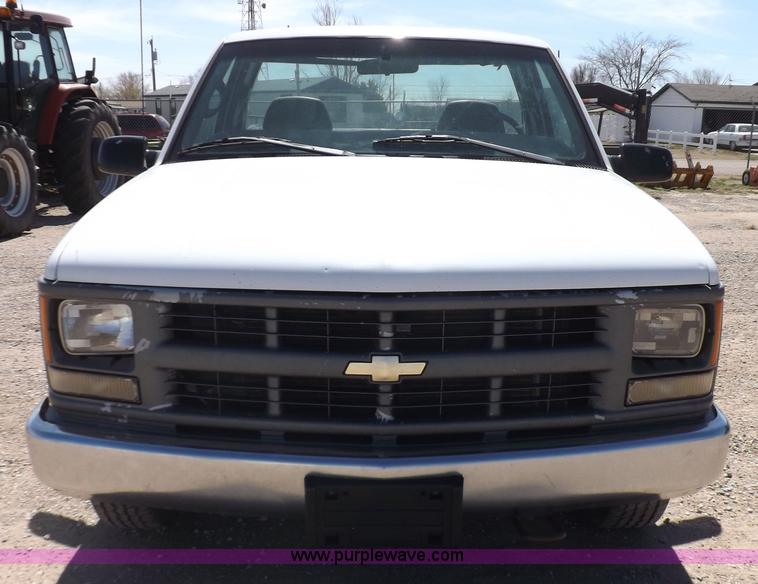 image for item K3755 1997 Chevrolet Cheyenne 1500 pickup truck