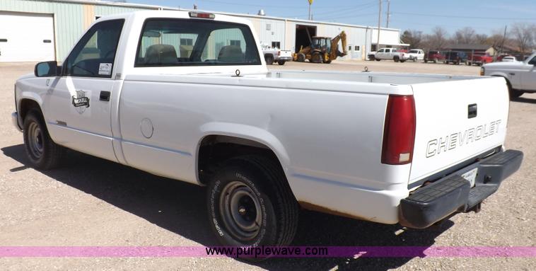 image for item K3755 1997 Chevrolet Cheyenne 1500 pickup truck