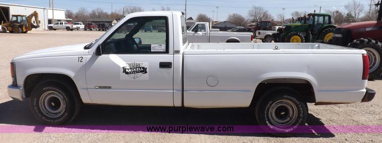 image for item K3755 1997 Chevrolet Cheyenne 1500 pickup truck