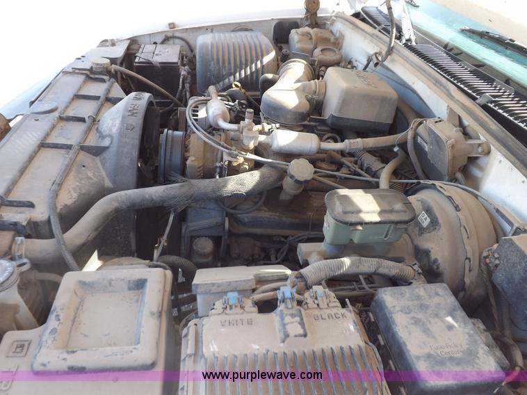 image for item K3755 1997 Chevrolet Cheyenne 1500 pickup truck