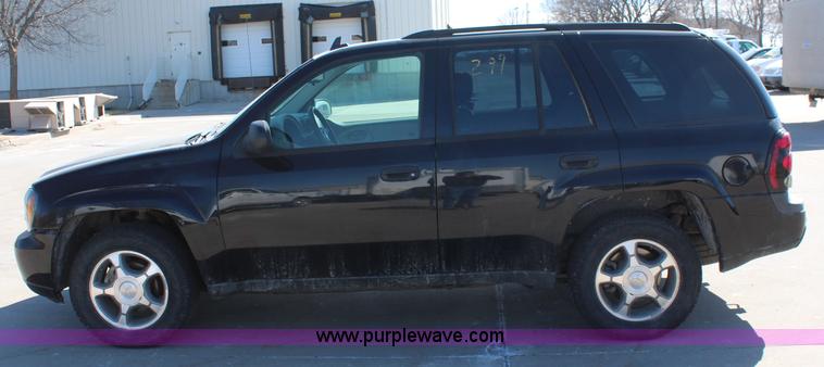 image for item K8855 2008 Chevrolet Trailblazer LS SUV