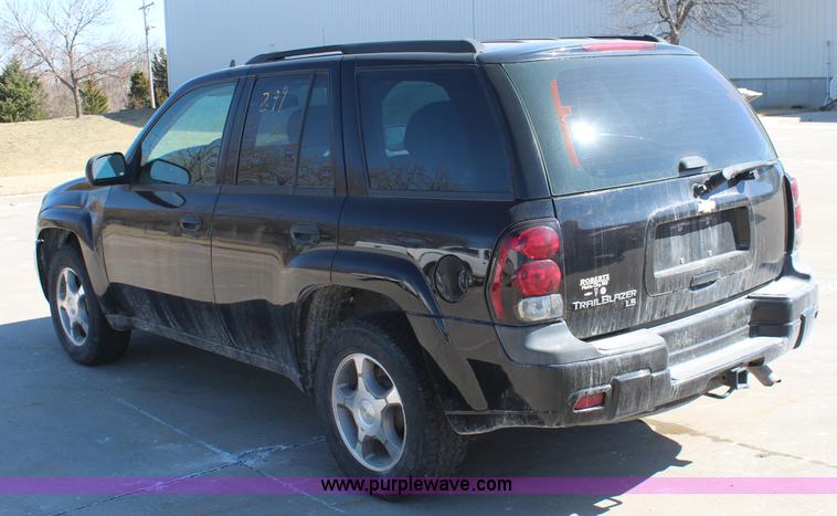 image for item K8855 2008 Chevrolet Trailblazer LS SUV