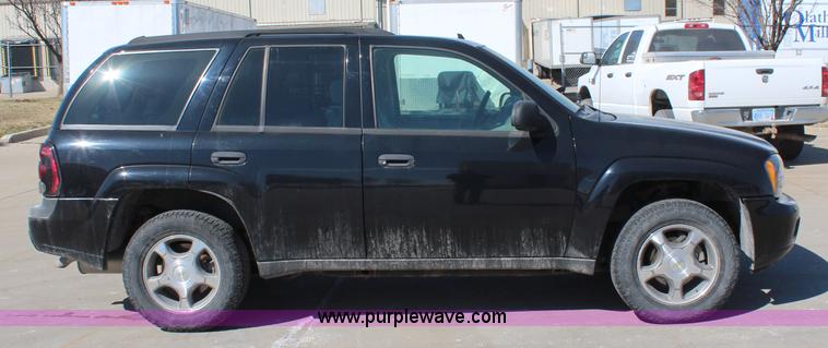 image for item K8855 2008 Chevrolet Trailblazer LS SUV