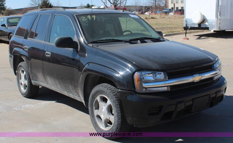 image for item K8855 2008 Chevrolet Trailblazer LS SUV