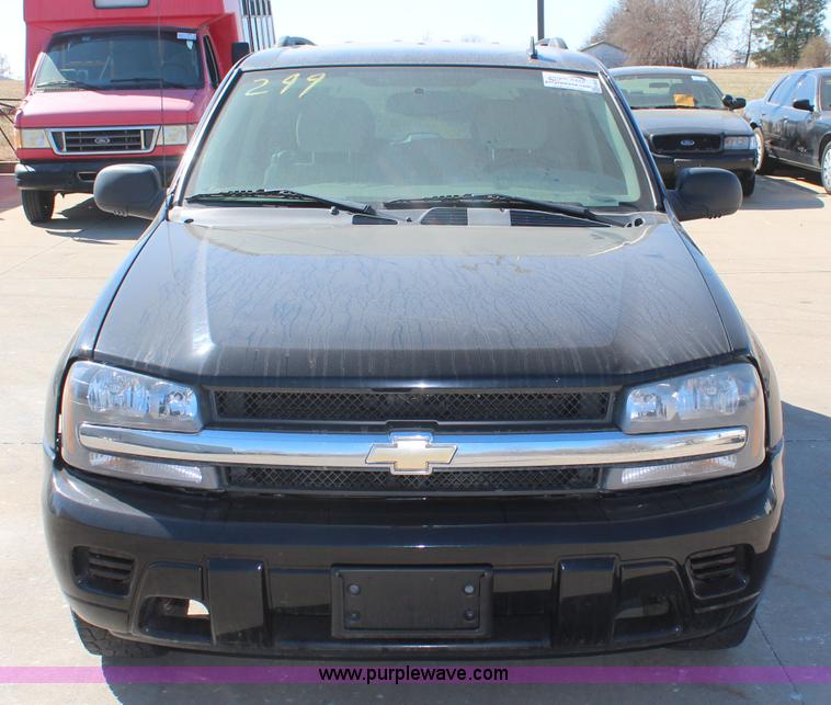 image for item K8855 2008 Chevrolet Trailblazer LS SUV