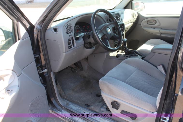 image for item K8855 2008 Chevrolet Trailblazer LS SUV