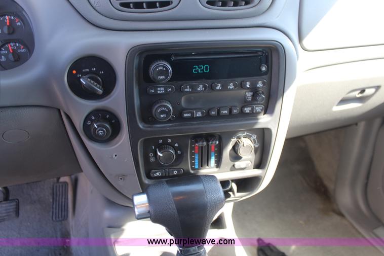 image for item K8855 2008 Chevrolet Trailblazer LS SUV