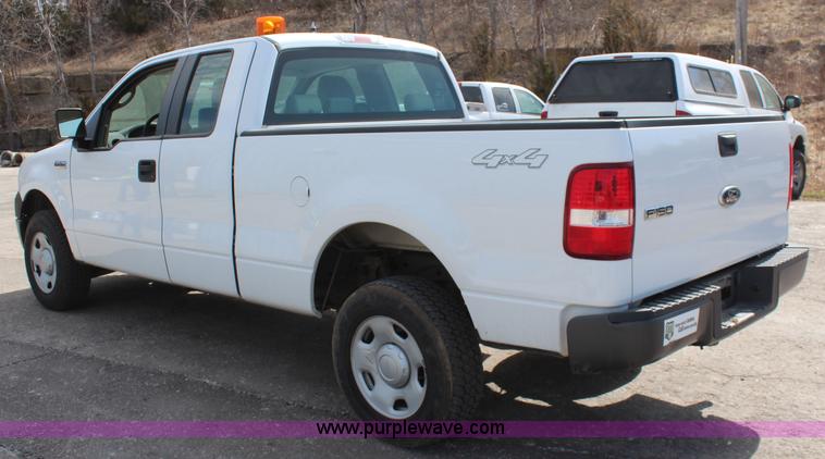 image for item K8946 2008 Ford F150 XL SuperCab pickup truck