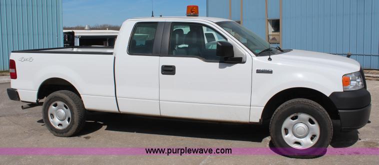 image for item K8946 2008 Ford F150 XL SuperCab pickup truck