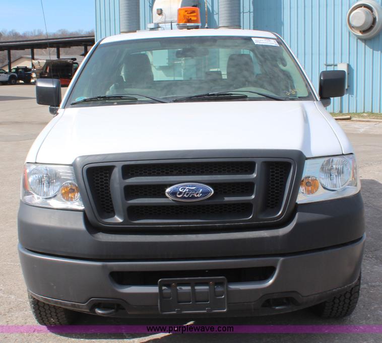 image for item K8946 2008 Ford F150 XL SuperCab pickup truck