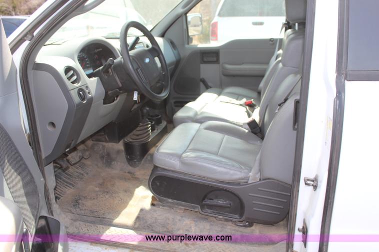 image for item K8946 2008 Ford F150 XL SuperCab pickup truck