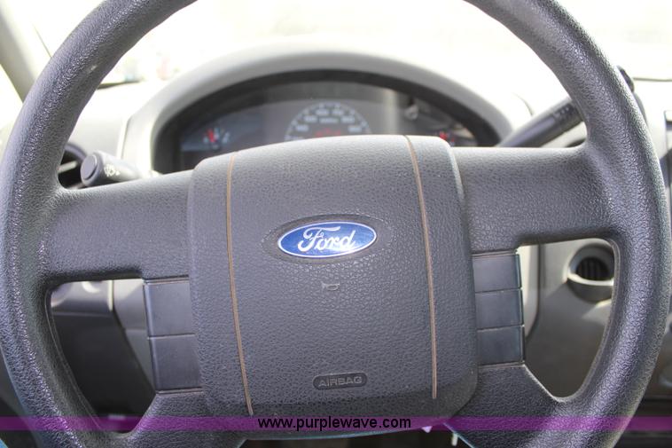 image for item K8946 2008 Ford F150 XL SuperCab pickup truck