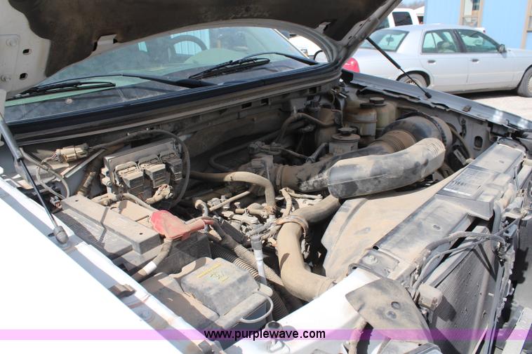 image for item K8946 2008 Ford F150 XL SuperCab pickup truck