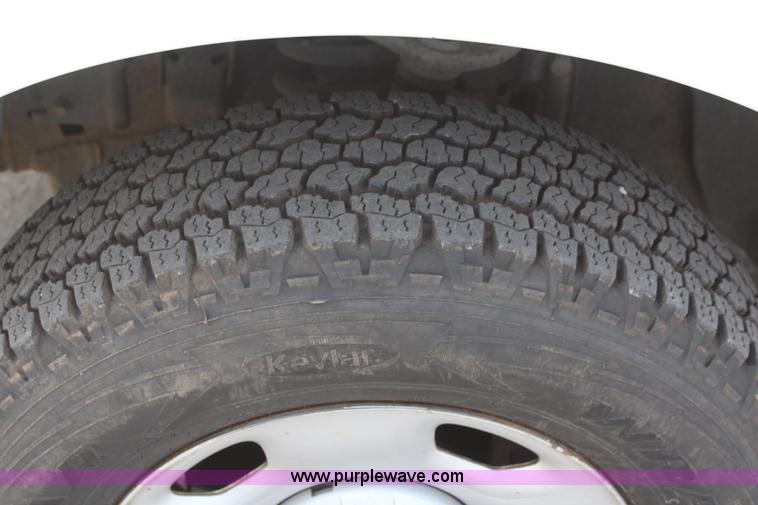 image for item K8946 2008 Ford F150 XL SuperCab pickup truck