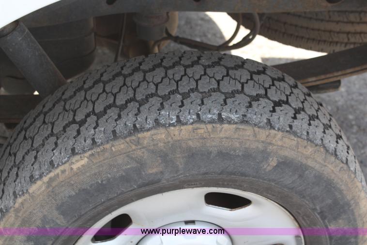 image for item K8946 2008 Ford F150 XL SuperCab pickup truck