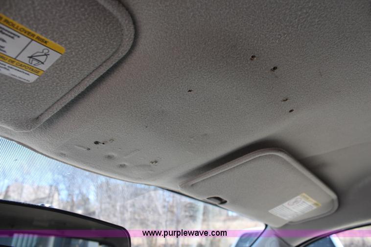 image for item K8949 2005 Ford Escape Hybrid SUV